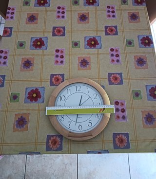 Orologio Ikea da parete rotondo in legno