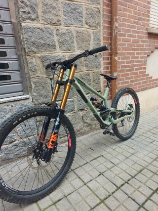 Commencal Furious L