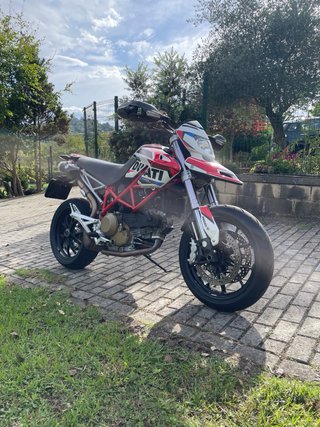Ducati Hypermotard 1100 2008