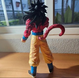 Figura Goku 30 cm