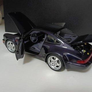Porsche 964 Norev 1:18