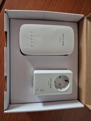 TP-LINK AV500 Powerline ac Wi-Fi Kit