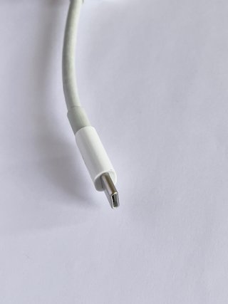 Adaptador de Thunderbolt 3 (USB-C) a Thunderbolt 2