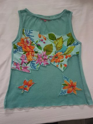 Camiseta Derhy floral transparente