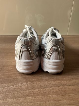 Zapatillas New Balance 740 Plata y Blanco