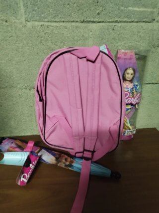 Set Barbie Zainetto, Ombrello e Bambola