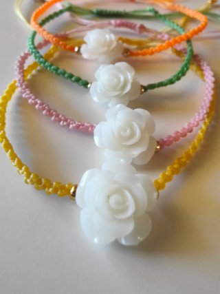 Pulsera Macramé Rosas