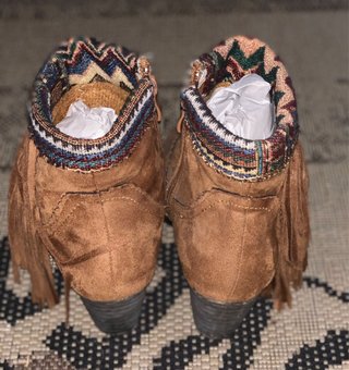 Botines Marrones con Detalles Multicolor