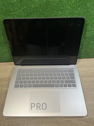Ordenador Portátil Microsoft Studio 2