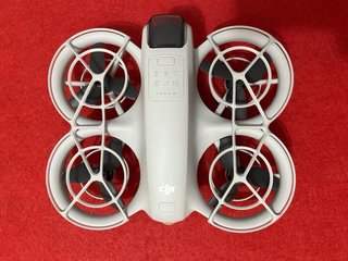 DJI Neo Usado 2 veces Dron Seguimiento automático