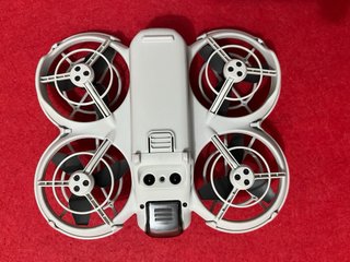 DJI Neo Usado 2 veces Dron Seguimiento automático