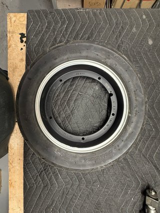 Llantas  SIP Aluminio Vespa Primavera + Neumático