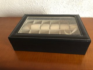 Expositor para 12 relojes