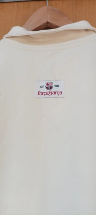 Sudadera  Beige y Rojo