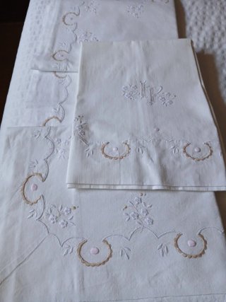 Juego de cama algodón bordado a mano