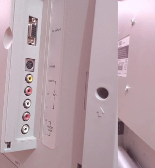 Televisor OKI con mando a distancia