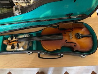 Violín 3/4 en perfecto estado.