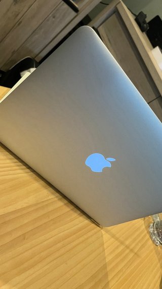 MacBook Air 13” Plata/Gris Espacial
