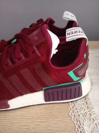 Adidas NMD R1 Rojo y Verde
