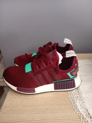 Adidas NMD R1 Rojo y Verde