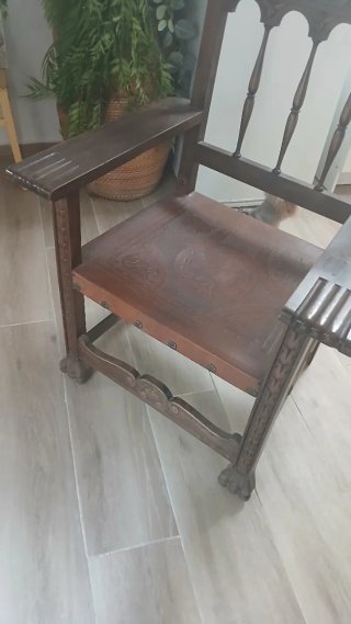 Sillón Antiguo Estilo Renacimiento