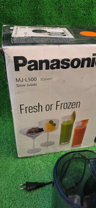 Licuadora Panasonic MJ-L500 Slow Juicer