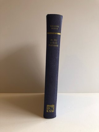 El pez sigue flotando. Libro. Tapa dura
