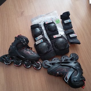 Patines en línea y protecciones Oxelo