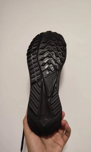 T45 Nike Pegasus Trail 4 GTX  Negras