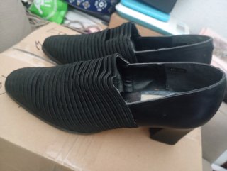 Zapatos Bocato di Cardinale Negros Elastizados