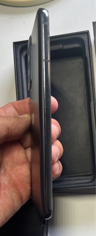 In vendita cellulare Samsung, modello Galaxy S21 5G