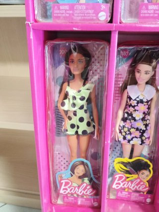 Lotto Barbie Fashionistas × 8 pezzi