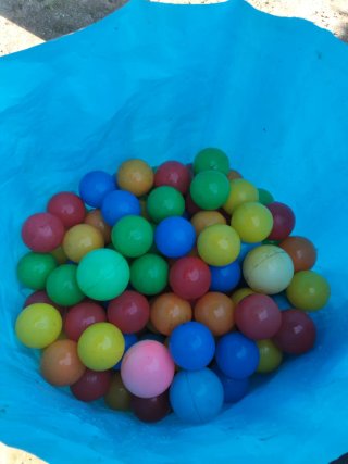 1000 bolas para piscina de plástico.