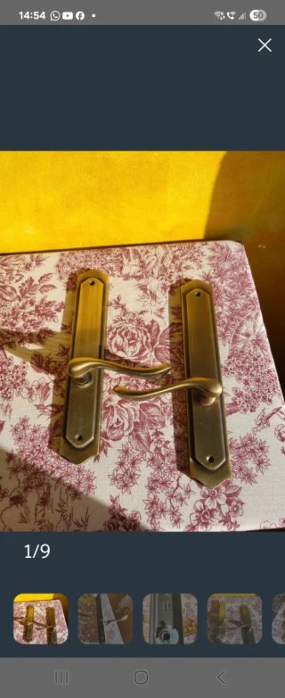 7 MANILLAS DE PUERTA DORADAS