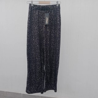 Pantalón ancho ONLY negro y dorado