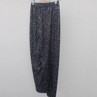 Pantalón ancho ONLY negro y dorado