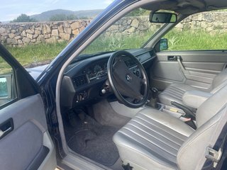 Mercedes-Benz 190 w201 1.8 gasolina  1990