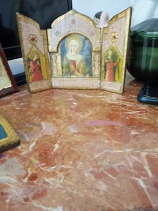 Croce in legno con icone