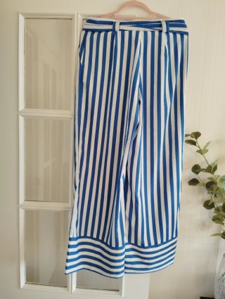 Pantalón YAS rayas azul y blanco T. L