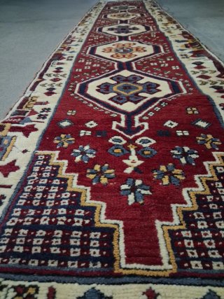 Alfombra Pasillo Lana Beige y Rojo Artesana