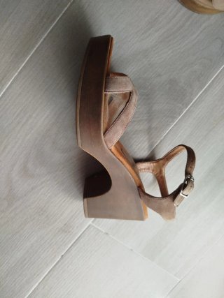 Sandalias Unisa Beige/Marrón