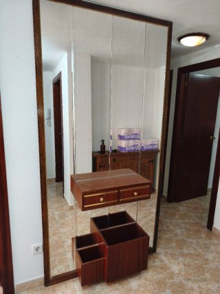 Recibidor madera maciza con espejo