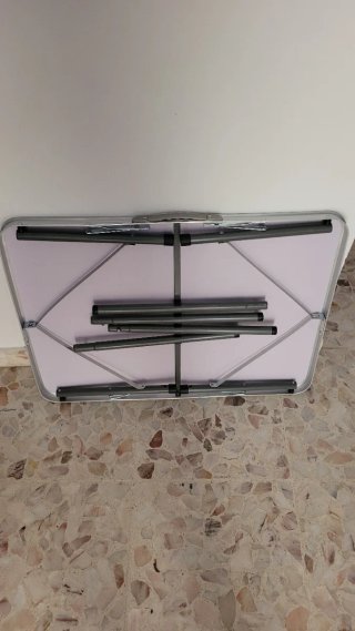 Mesa camping de fresas