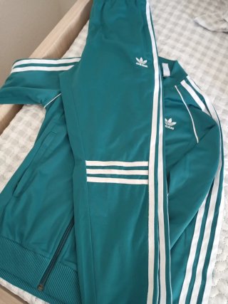 Chándal Adidas niño Talla M (10-11 años)