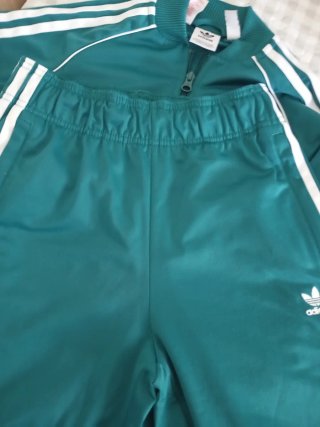 Chándal Adidas niño Talla M (10-11 años)