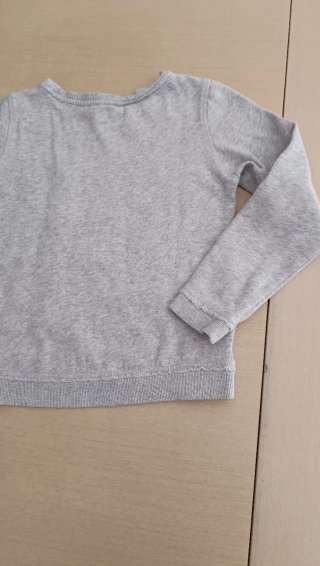Sudadera H&M Gris Copos Nieve 134cm