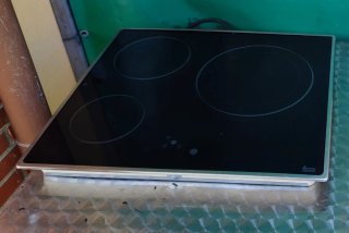 Placa vitrocerámica Teka 3 fuegos