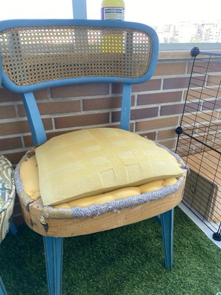 Lote 4 sillas ratán clásicas madera