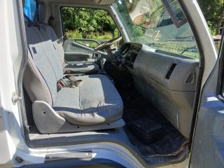 Mitsubishi Canter 2000