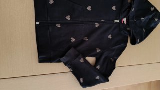 Sudadera H&M Corazones Talla 122